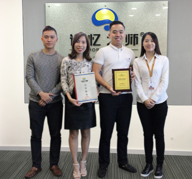 签约 |东莞刘女士携手“记忆大师”，打造教育实力品牌